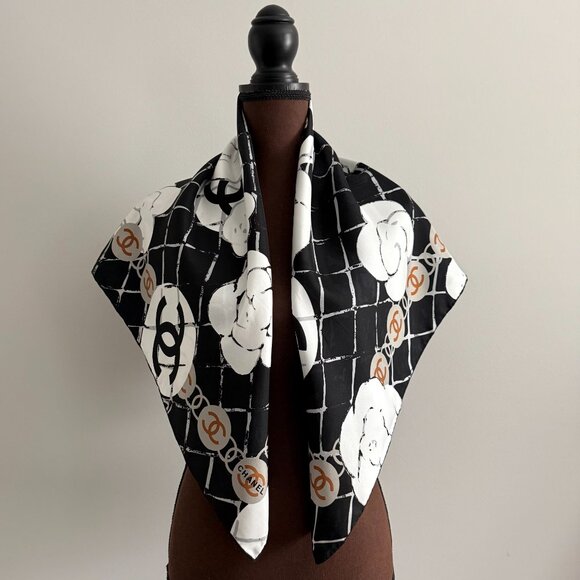 New Chanel Silk Scarf - Picture 4 of 16